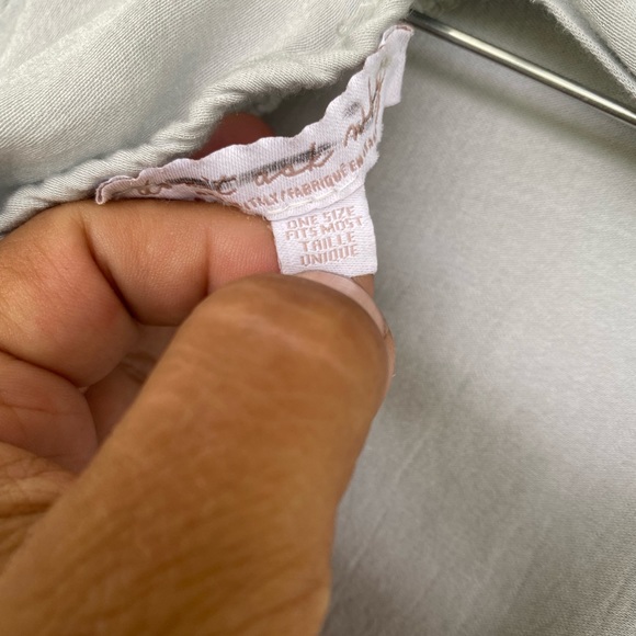 Pretty Don’t Ask Why Blouse - Picture 5 of 6